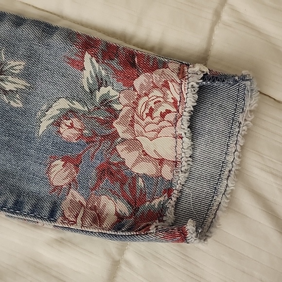 Gap Kids Jeggings Floral Denim Size 8 - Picture 6 of 7